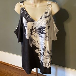 Medium Black & White Floral Pattern Cold Shoulder Short Sleeve Shirt